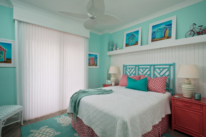 textiles et déco dans la chambre turquoise