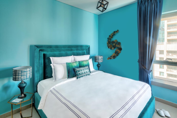 chambre aux couleurs turquoises