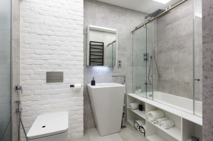 salle de bain dans les tons blancs et gris