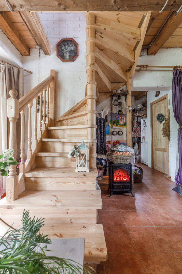 escalier en bois avec vos propres mains