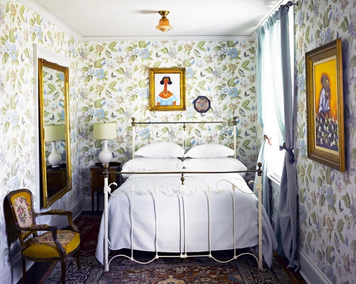 Intérieur de la petite chambre