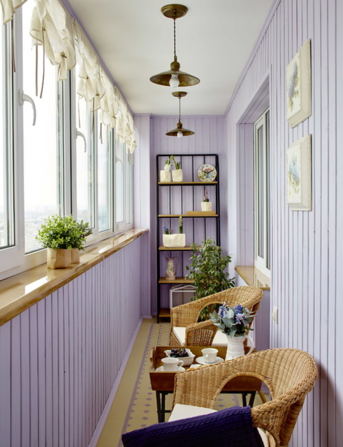 balcon dans le style provençal