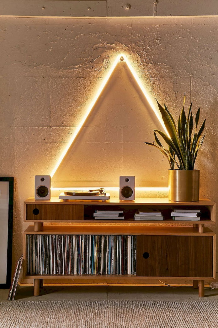 Lampe-triangle