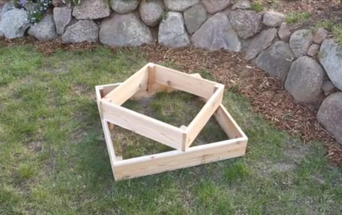 jardin de fleurs en bois à faire soi-même