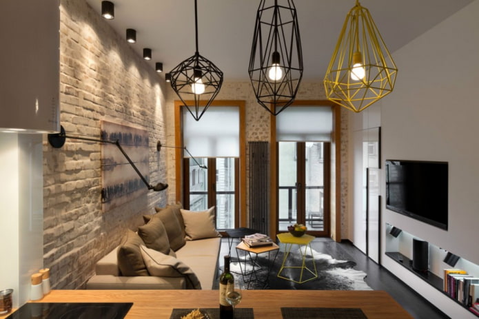 Cintres dans le style loft à l'intérieur