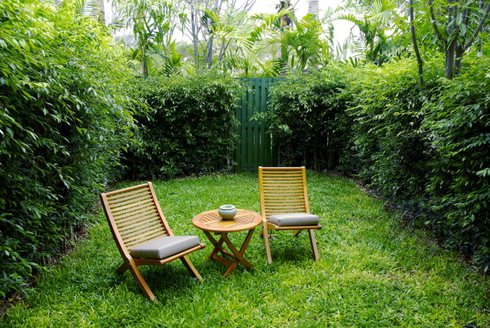 chambre verte dans le jardin