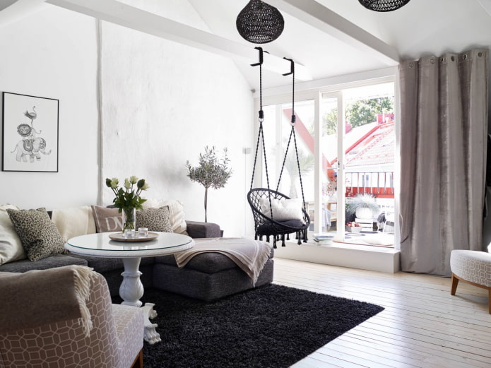 chaise suspendue de style scandi