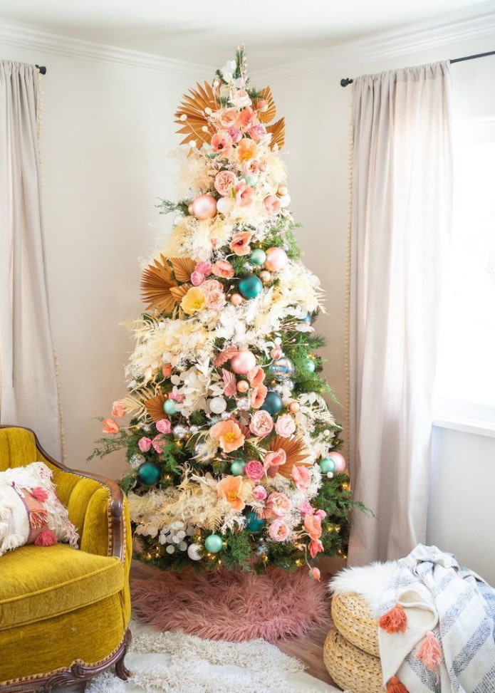 Sapin de Noël en fleurs