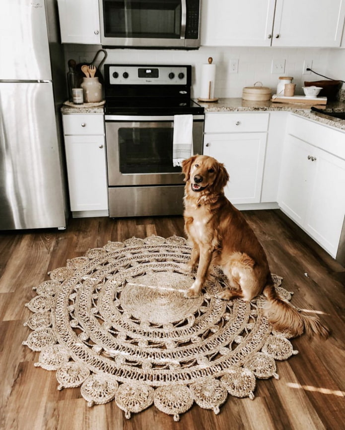 tapis tricoté dans la cuisine