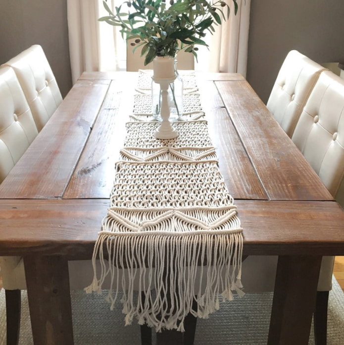 chemin de table en macramé