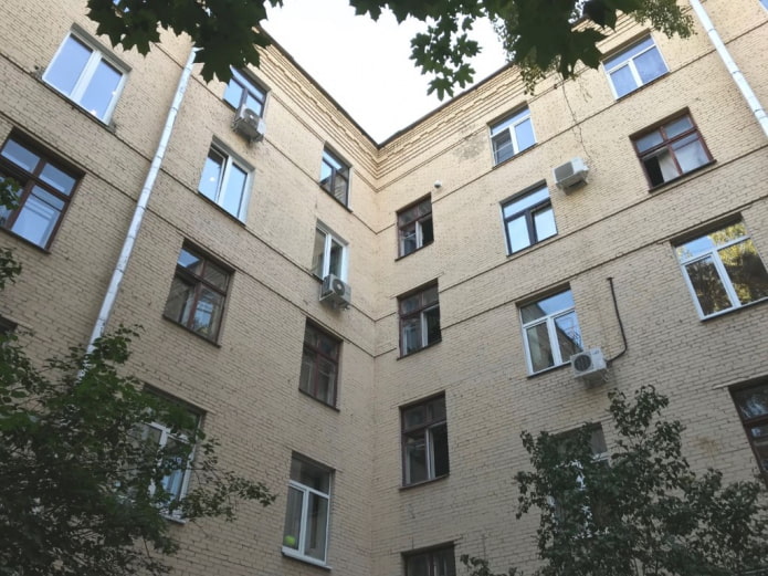 appartement dans le coin intérieur de la maison