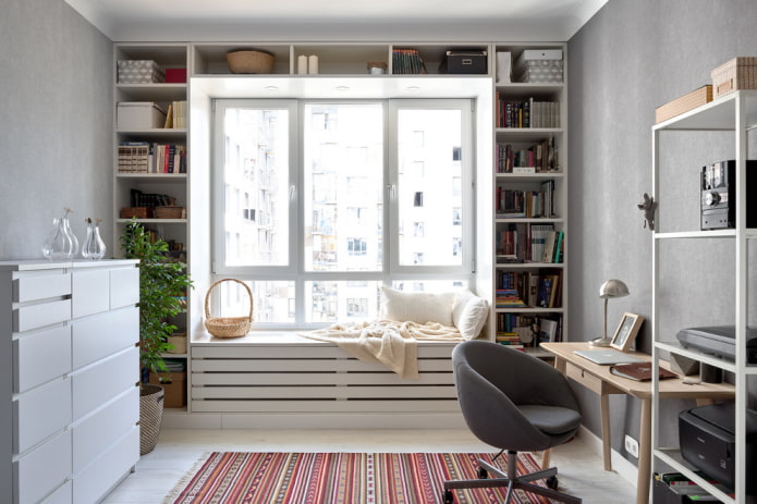 Bibliothèque dans la chambre