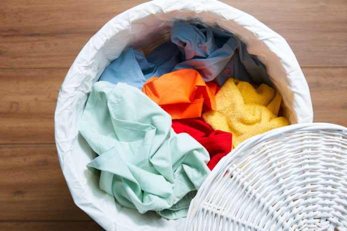 Linge dans le panier