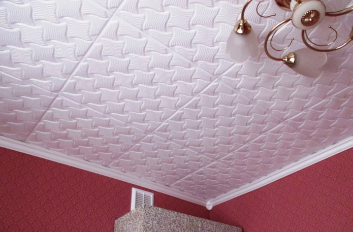 Tuiles de plafond en mousse