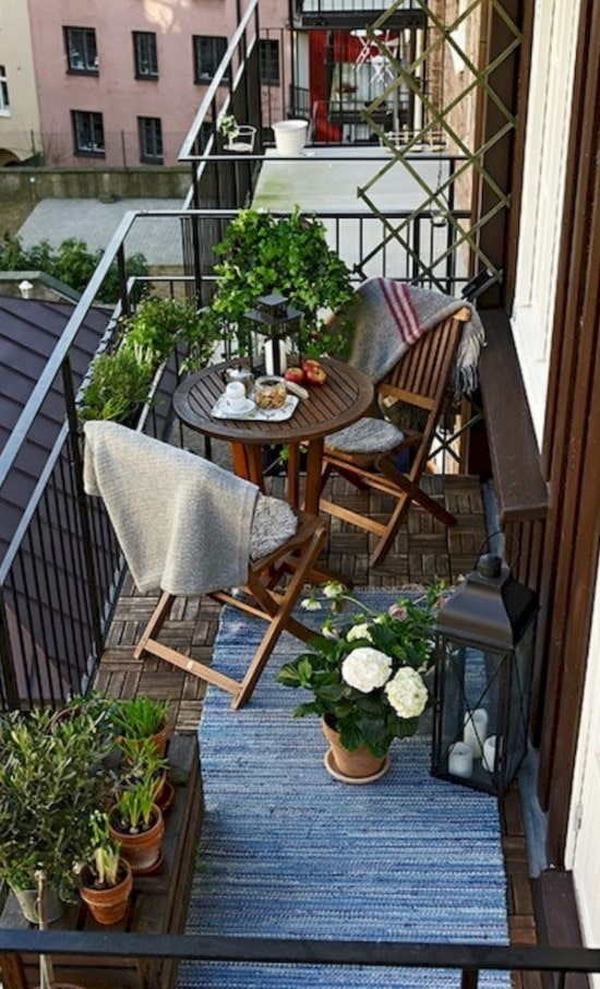 tapis de balcon ouvert