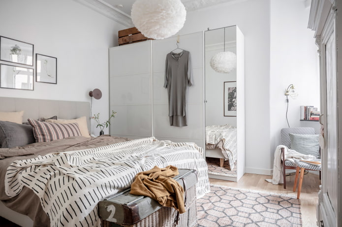 Géométrie dans une chambre scandinave