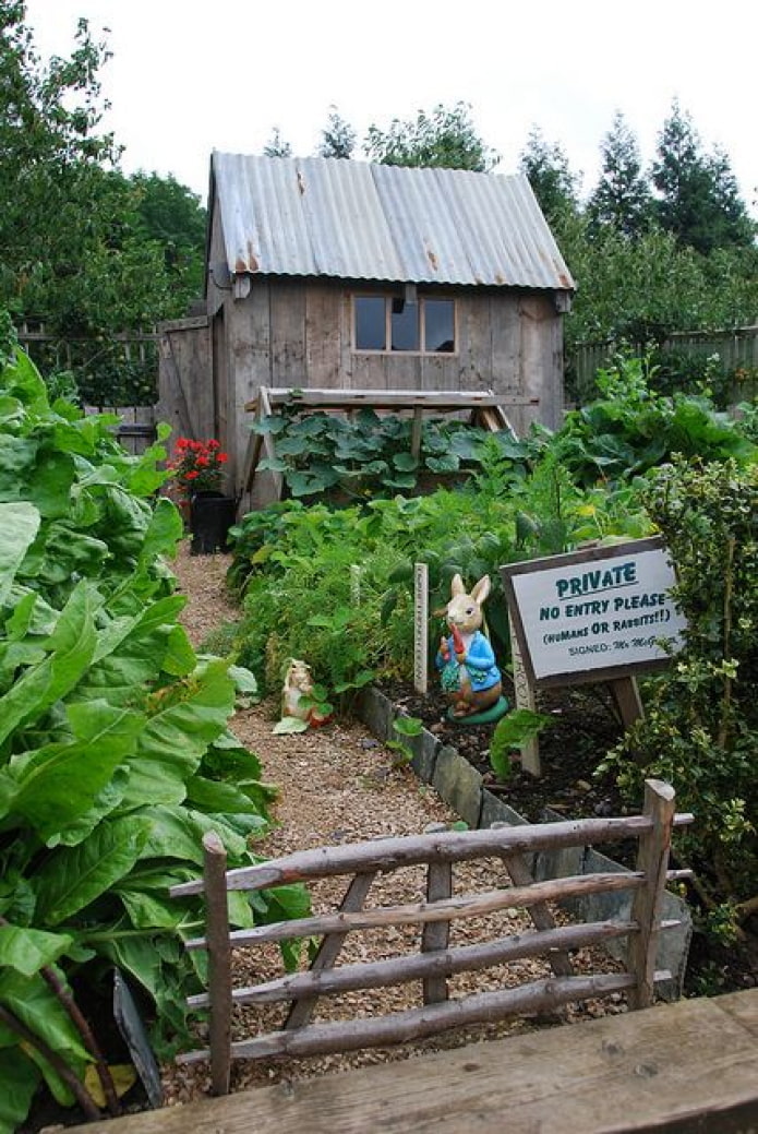 Sculpture dans le potager