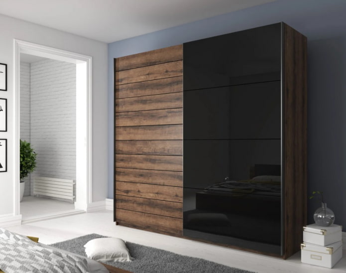 armoire coulissante en bois avec noir brillant