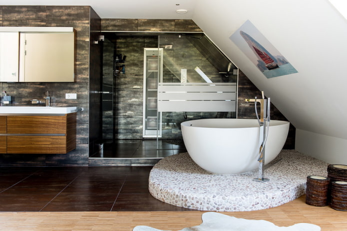 salle de bain sur le podium