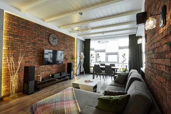 plafond en bois blanc