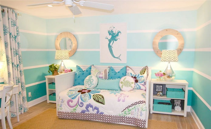 Chambre d'enfant aux couleurs turquoises pour une fille