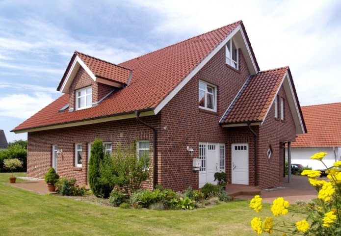 conception de maison en brique