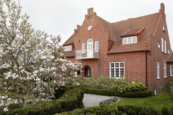 conception de maison en brique