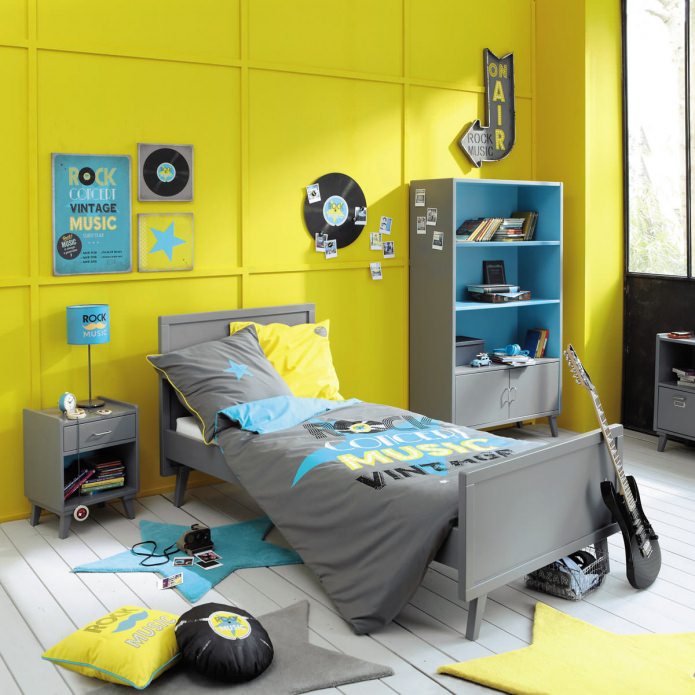 chambre d'enfant jaune