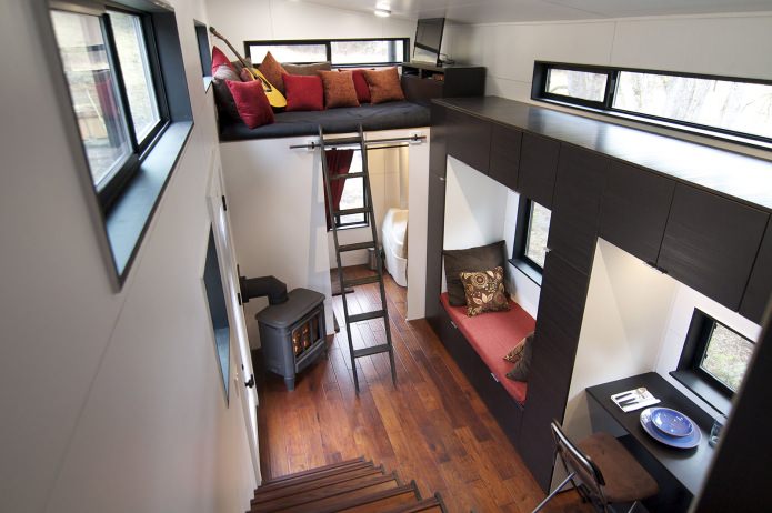 intérieur d'un wagon de maison mobile avec une remorque