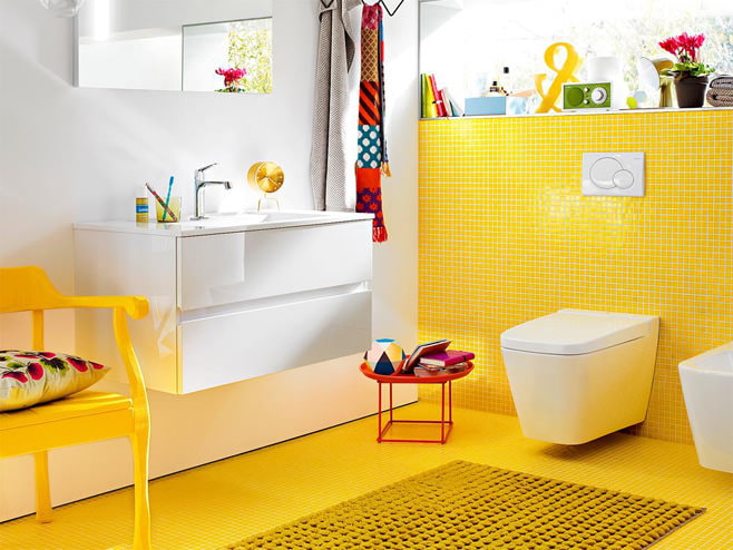 salle de bain en jaune