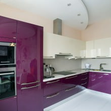 Ensemble violet dans la cuisine: design, combinaisons, choix de style, papier peint et rideaux-5