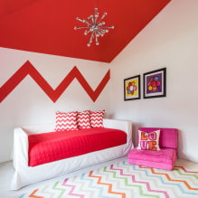 Plafond rouge à l'intérieur: caractéristiques et sélection de photos-0