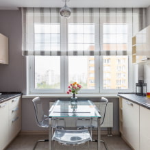 Tables en verre pour la cuisine: photos à l'intérieur, types, formes, couleurs, design, styles-6