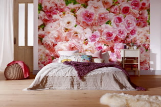 Papier peint photo avec des fleurs à l'intérieur : décoration murale en direct dans votre appartement