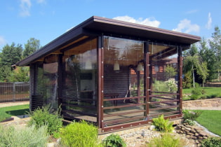 Comment fermer le gazebo du vent et de la pluie ?