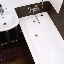 Comment décorer joliment l'intérieur d'une salle de bain 2 m².