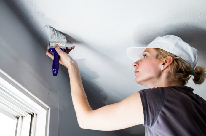 Comment et comment blanchir correctement le plafond ?