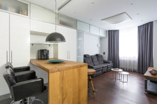 Conception d'un appartement de deux pièces 43 m². m. avec éclairage contrôlé