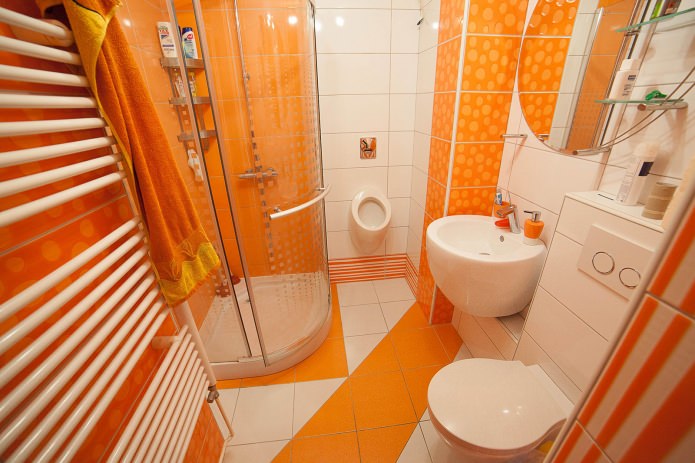 Disenyo ng banyo sa orange