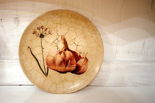 Assiettes de découpage avec craquelure