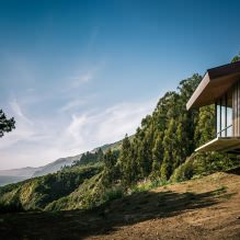 Maison sur une falaise surplombant l'océan-7